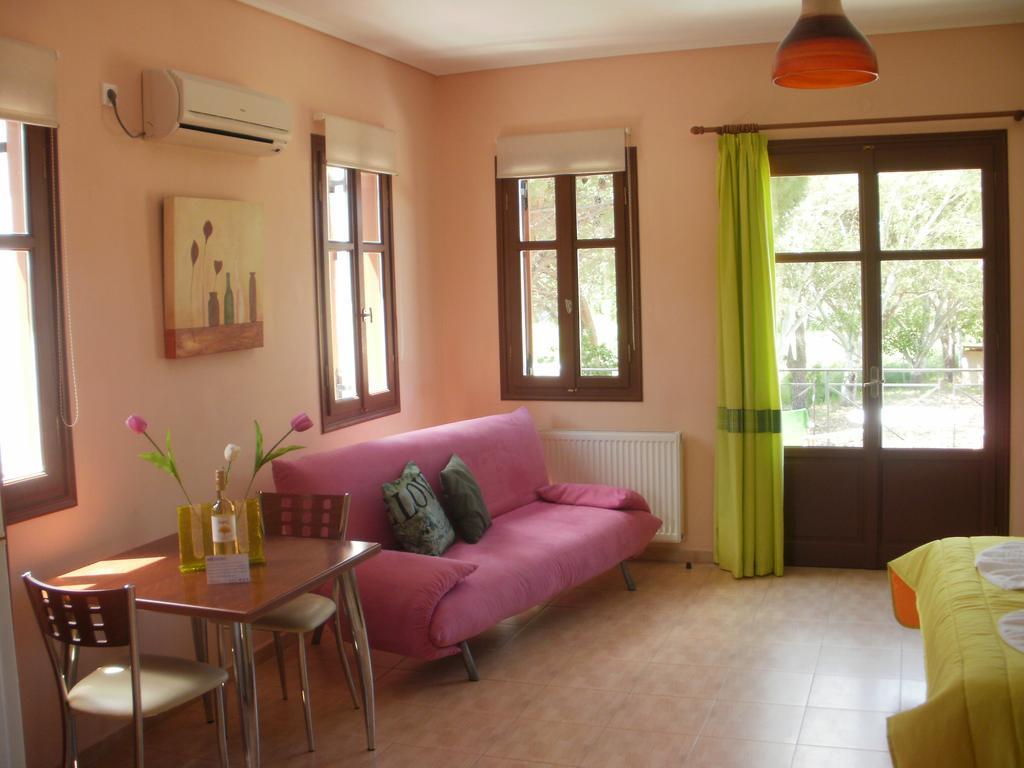 Gaea Gardens Studios & Villas Petra  Exterior photo